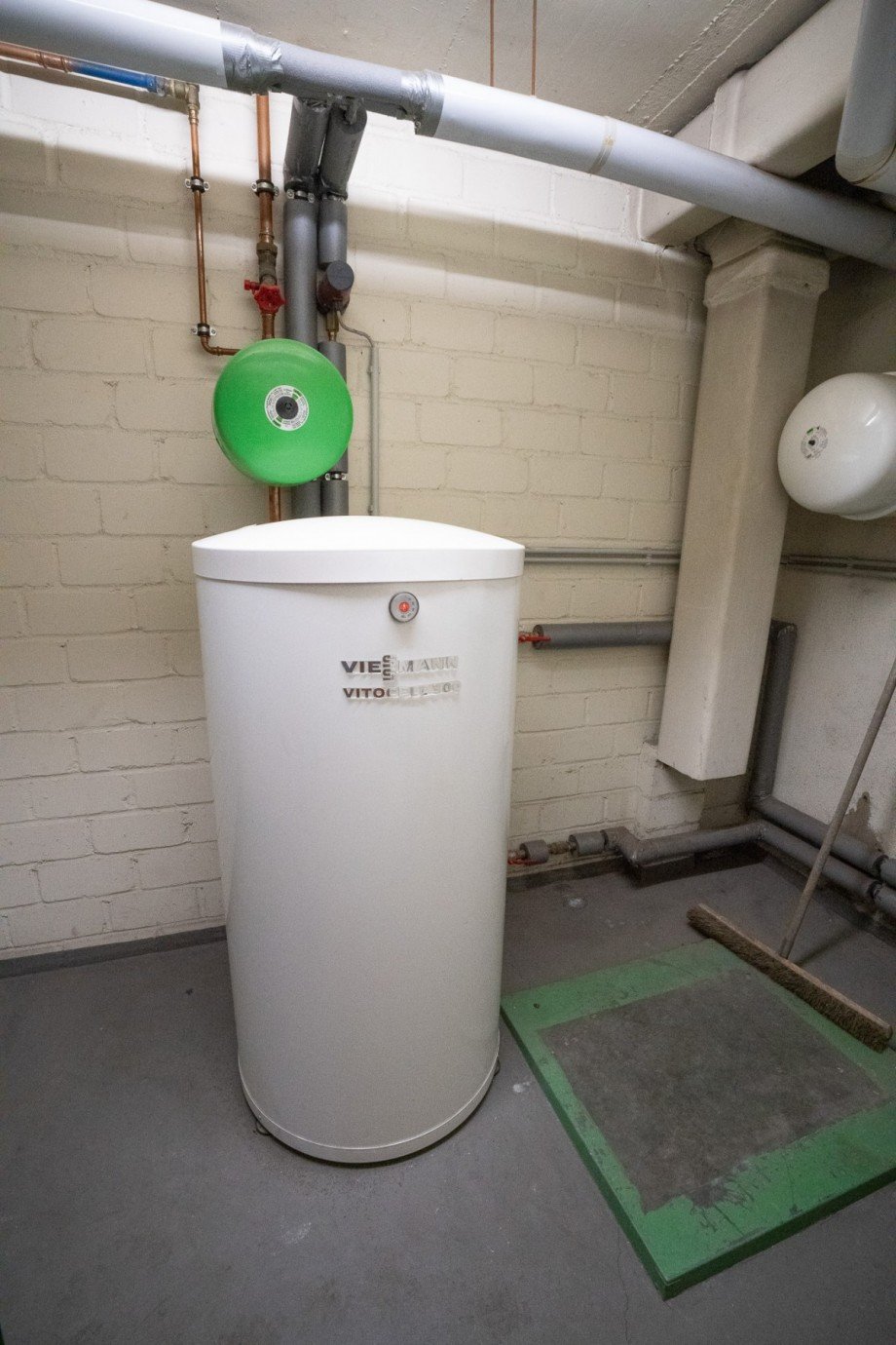 Warmwasseraufbereitung Einfamilienhaus J�lich