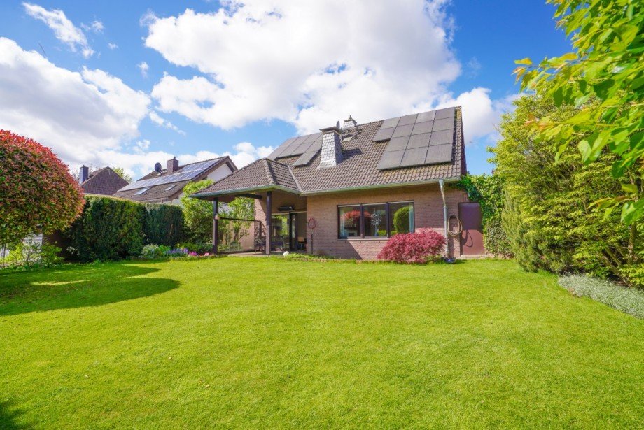 R�ckansicht Einfamilienhaus J�lich