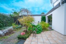 Terrasse - Garten +++ VERKAUFT +++ Wundersch�ner wei�er Winkelbungalow, das ideale Zuhause f�r eine junge Familie!