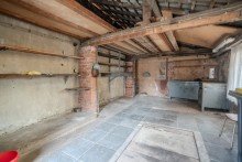 Garage +++ VERKAUFT +++ Interessantes Haus mit Gestaltungsm�glichkeiten f�r die Familie - Energieeffizienzklasse C