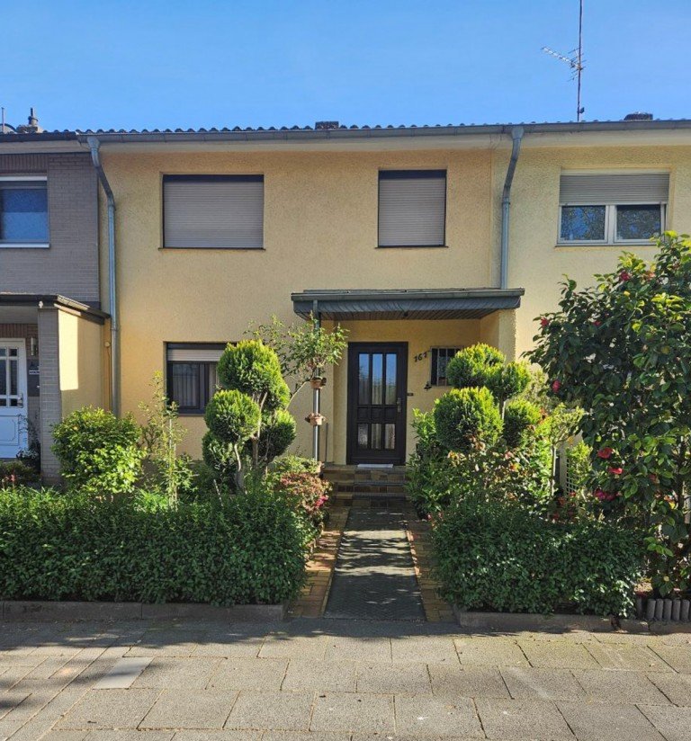 Au�enansicht K�ln Reihenhaus Wundersch�nes Einfamilienreihenmittelhaus! Das ideale Zuhause f�r eine junge Familie