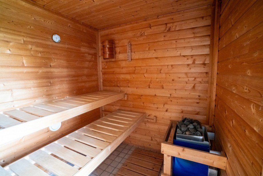 Sauna Doppelhaush�lfte Titz