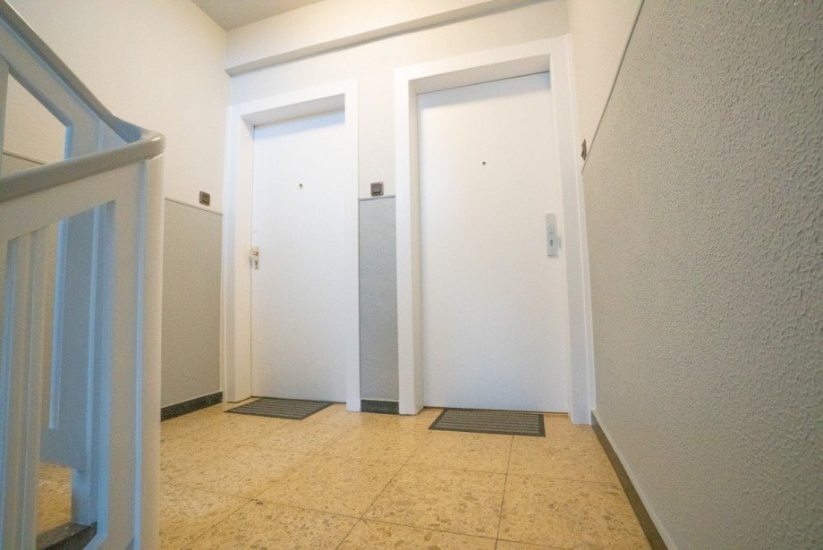 Flur Mehrfamilienhaus D�sseldorf