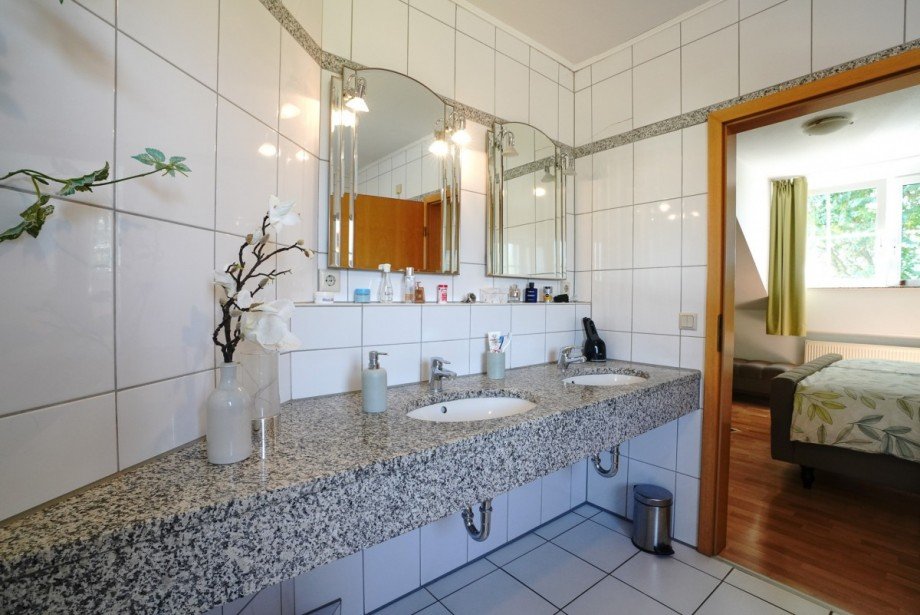 Masterbad Haus Titz-M�ntz