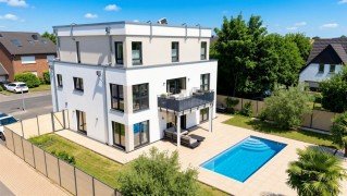 Hauptbild Exklusives Wohn- und Gesch�ftshaus mit Pool, Praxisfl�che und attraktiver Mieteinnahme