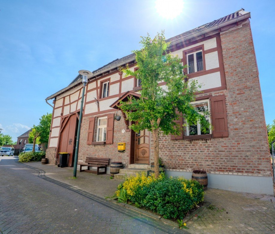 Vorderansicht Bauernhaus Titz