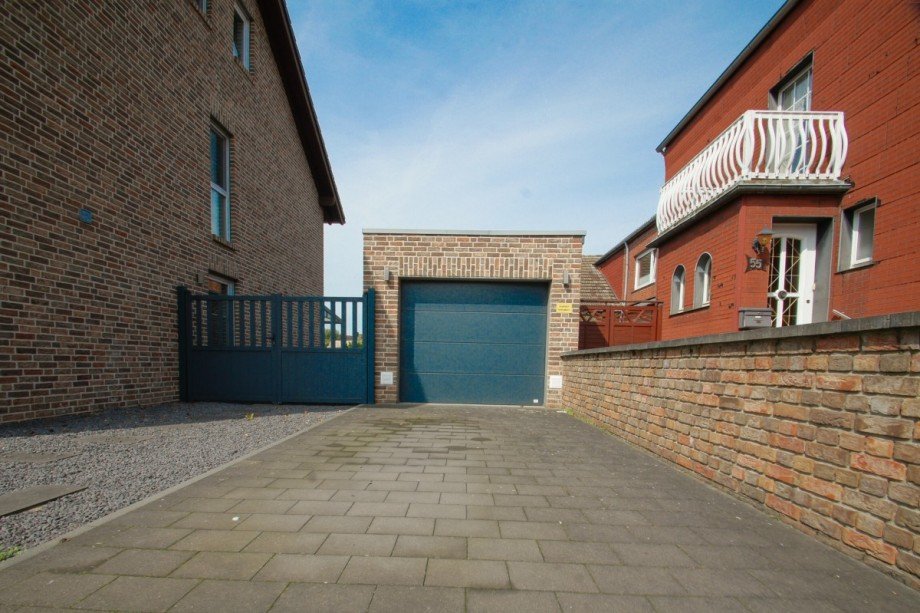 Garage Doppelhaush�lfte Titz